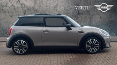 MINI Hatchback 1.5 Cooper Exclusive 3dr Auto Petrol Hatchback